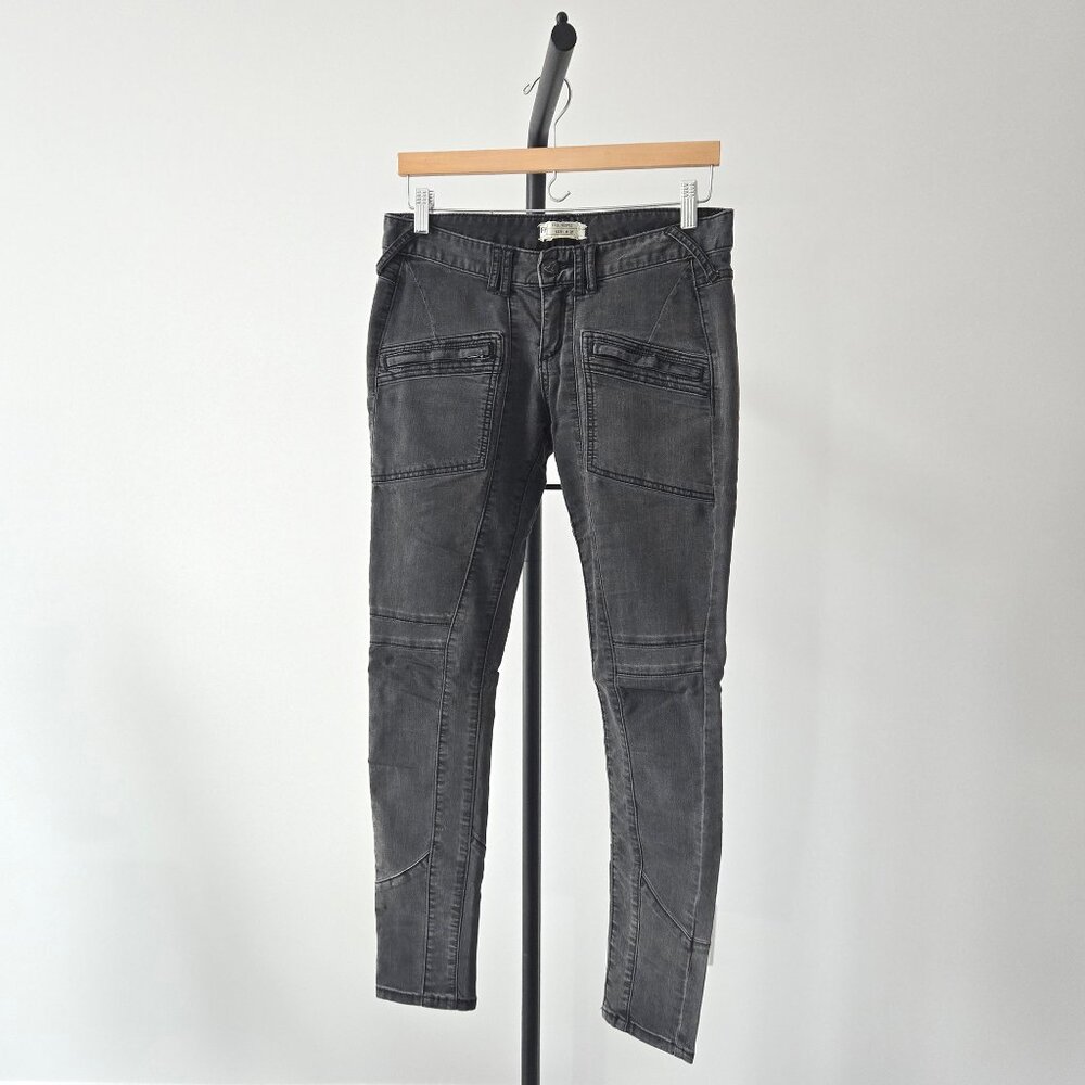 Free People Low Rise Moto Jeans in Size 28